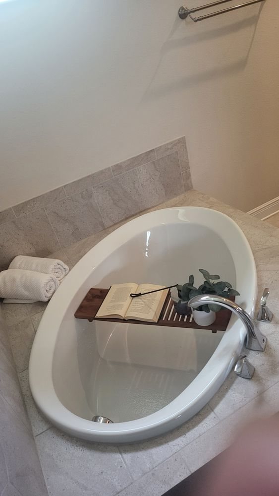 Clean freestanding soaking tub